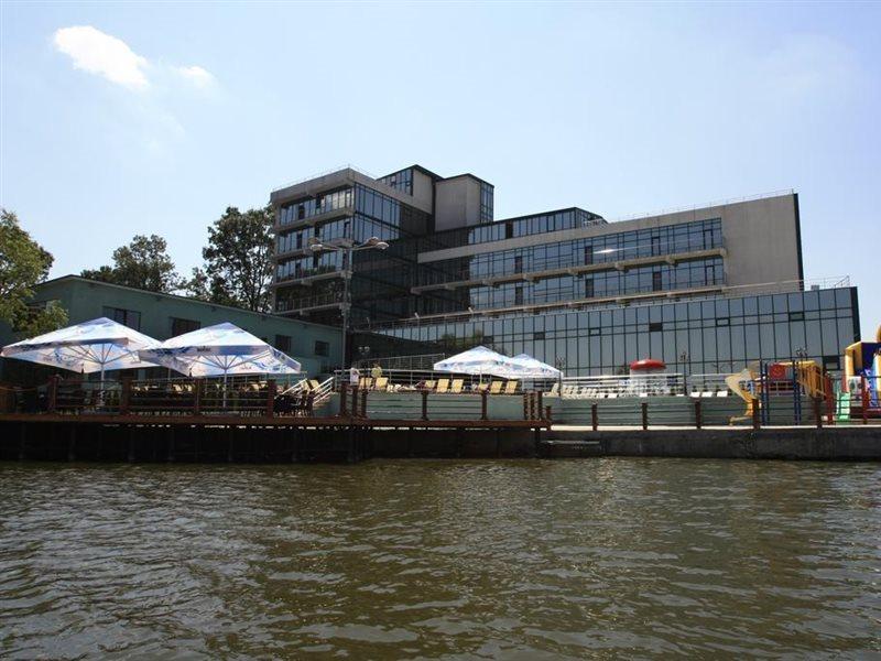 Hotel Zimbru Snagov Tincabesti Екстер'єр фото