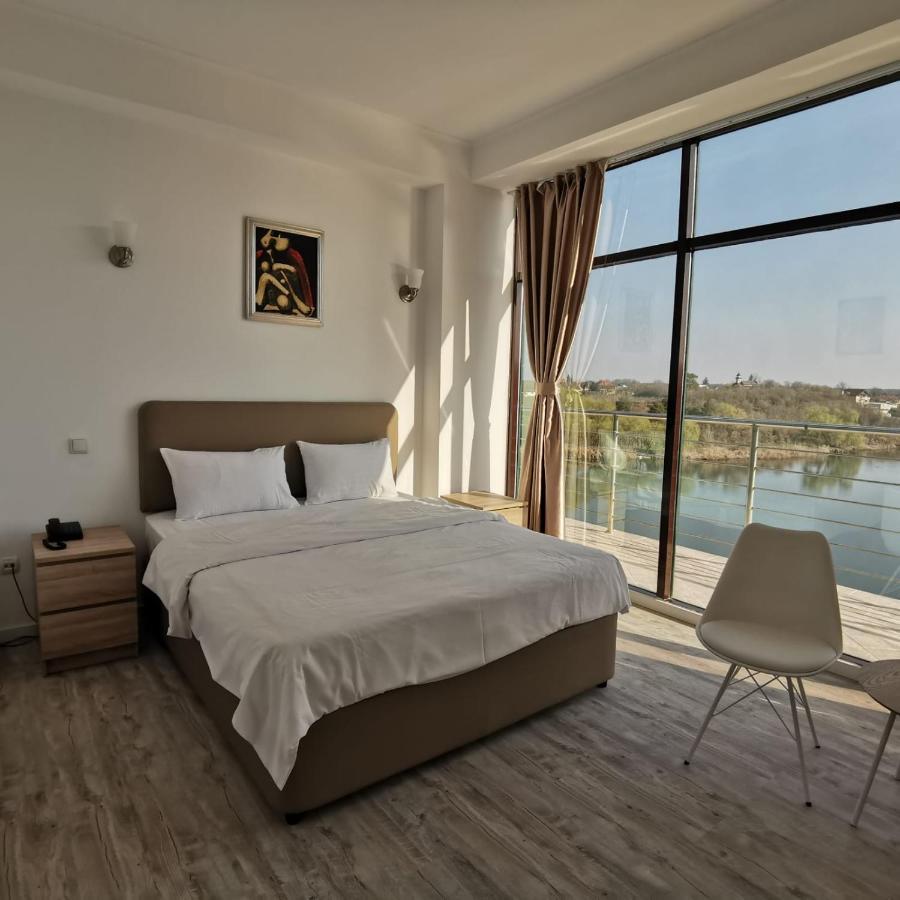 Hotel Zimbru Snagov Tincabesti Екстер'єр фото