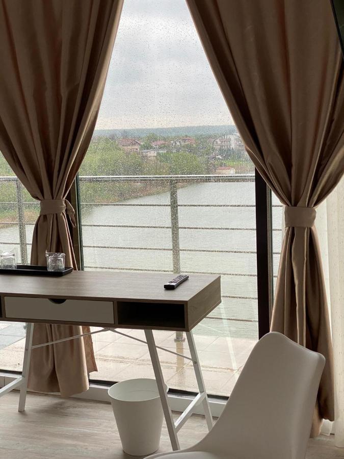 Hotel Zimbru Snagov Tincabesti Екстер'єр фото
